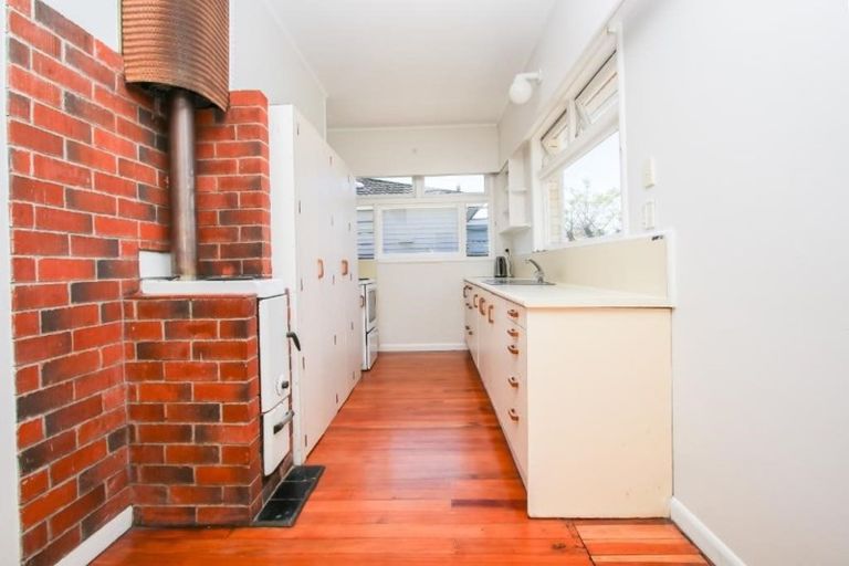 Photo of property in 64 Galloway Street, Hamilton East, Hamilton, 3216