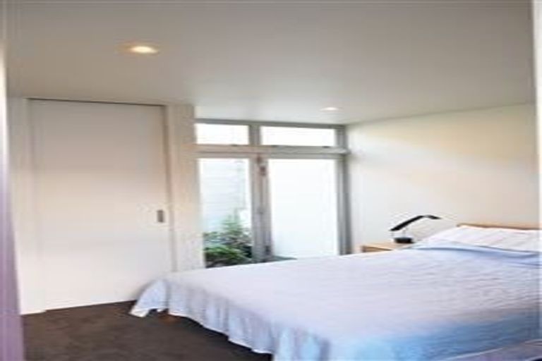 Photo of property in 59 Te Wharau Drive, Greenhithe, Auckland, 0632