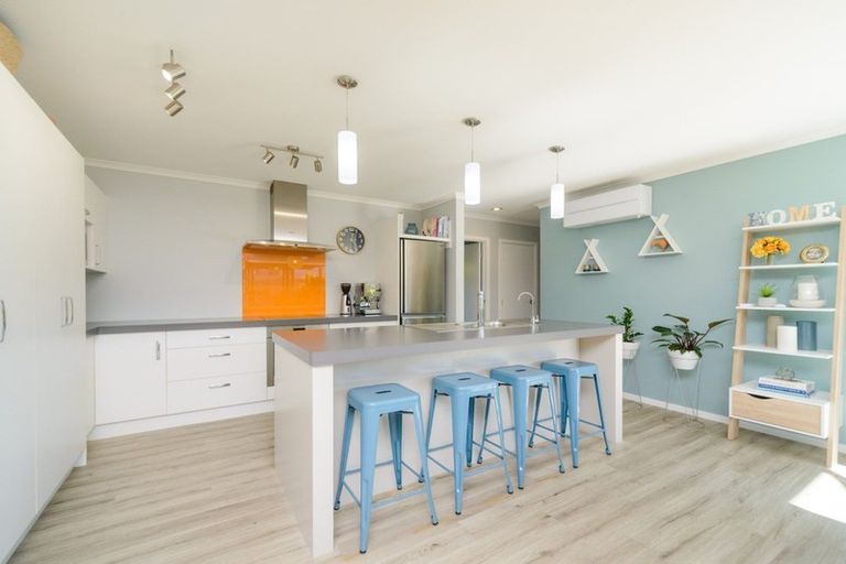 Photo of property in 4 Poplar Grove, Feilding, 4702