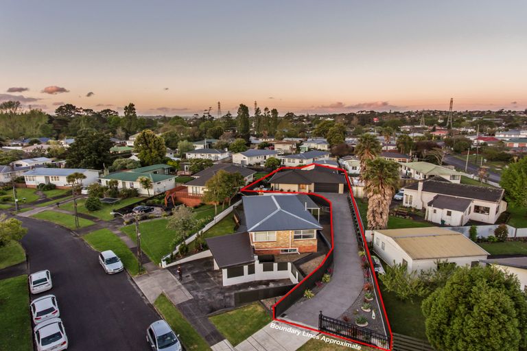 Photo of property in 1a Pelorus Place, Pakuranga, Auckland, 2010