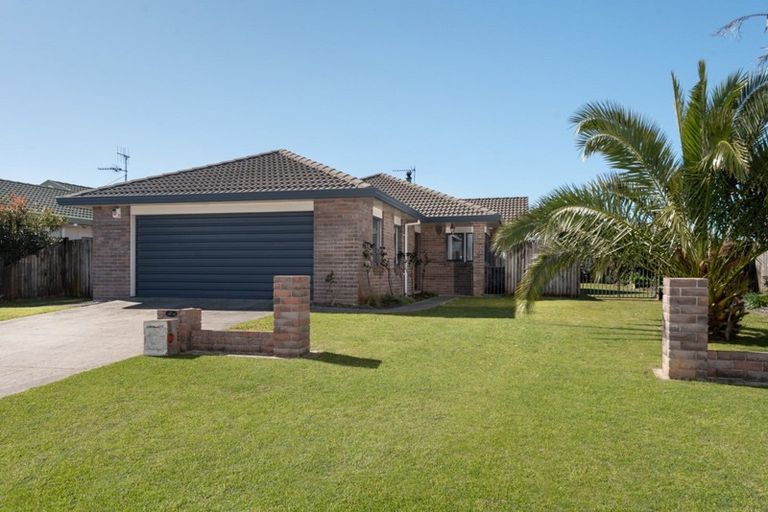 Photo of property in 689 Gloucester Road, Papamoa Beach, Papamoa, 3118