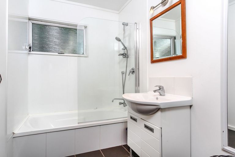 Photo of property in 83a Harrington Road, Henderson, Auckland, 0610