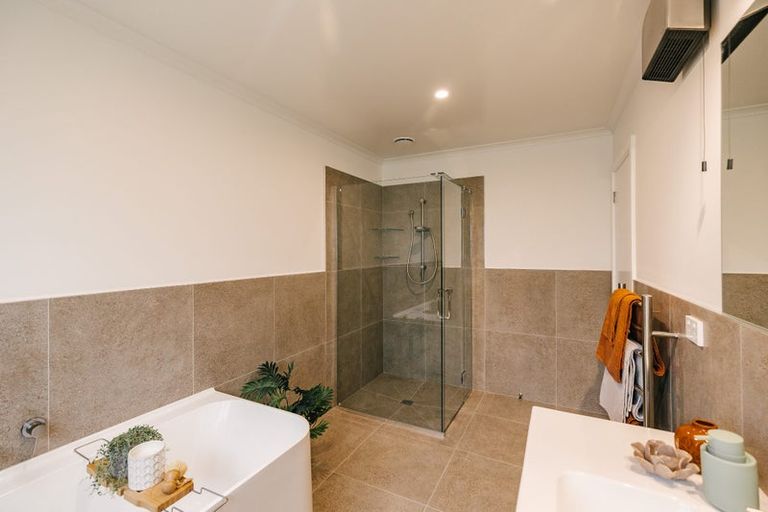 Photo of property in 31 Muhunoa Road East, Ohau, Levin, 5570