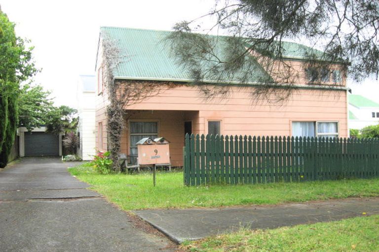 Photo of property in 2/9 Steen Place, Mangere Bridge, Auckland, 2022