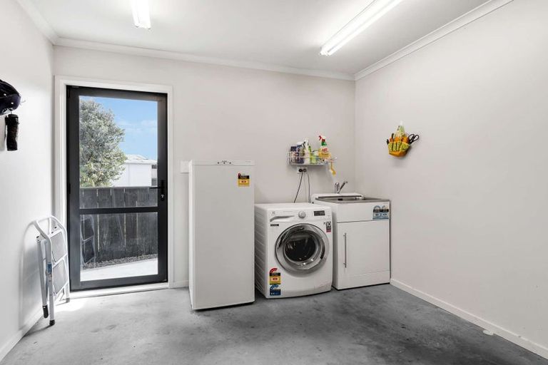 Photo of property in 2 Burns Street, Springvale, Whanganui, 4501