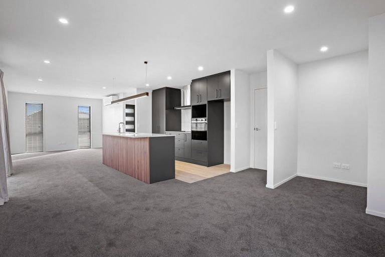 Photo of property in 12 Mccahon Lane, Rolleston, 7615