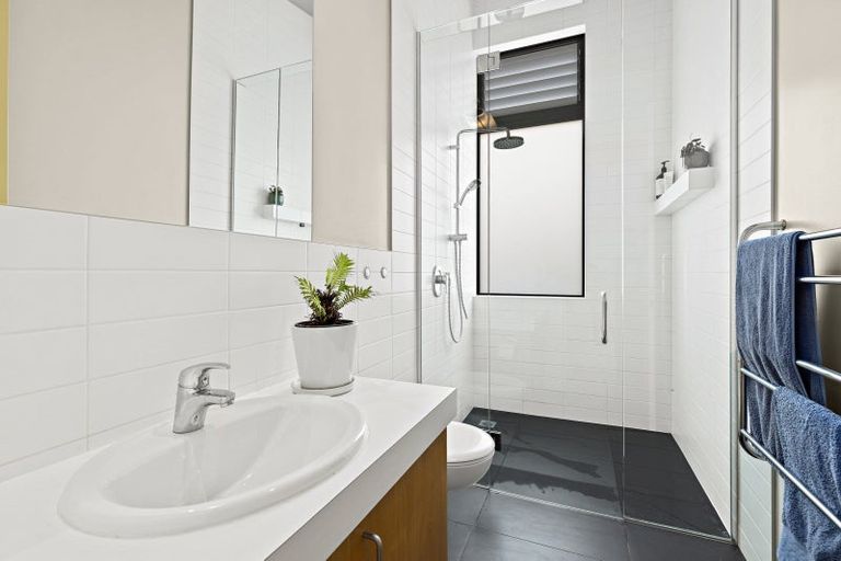 Photo of property in 200 Waiteitei Road, Wellsford, 0974