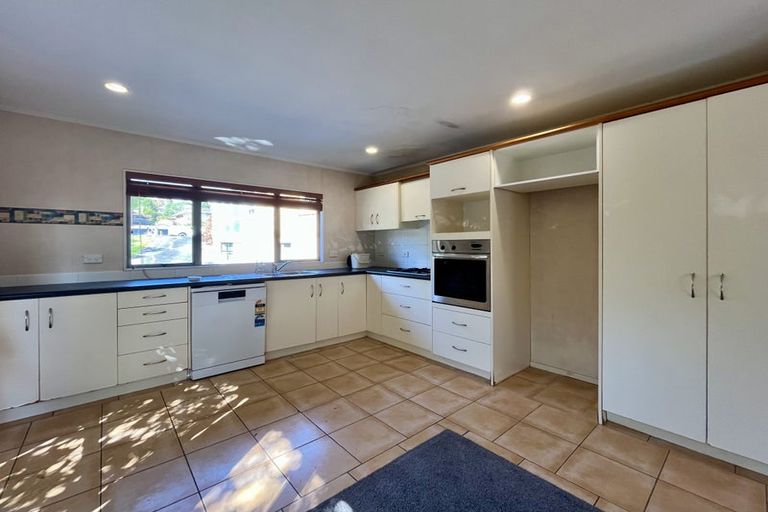 Photo of property in 18a Cosy Place, Howick, Auckland, 2014