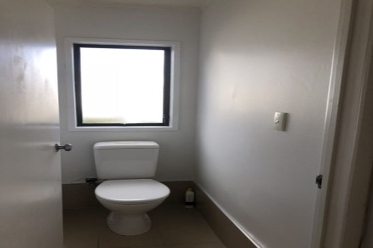 Photo of property in 117a Browns Bay Road, Browns Bay, Auckland, 0630