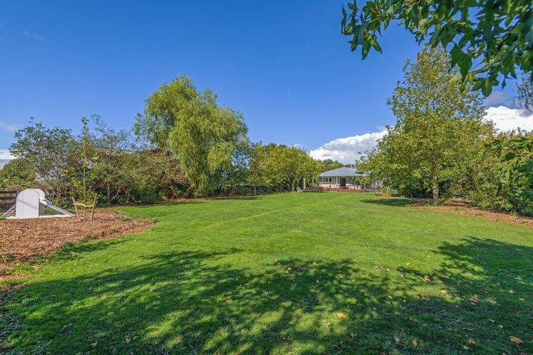 Photo of property in 236 Kelvin Grove Road, Kelvin Grove, Palmerston North, 4470