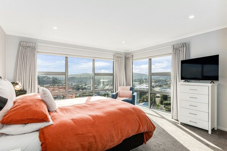 Photo of property in 174 Navigation Drive, Whitby, Porirua, 5024