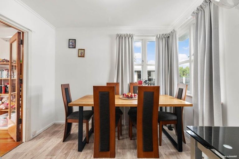 Photo of property in 32 Ingram Street, Papakura, 2110