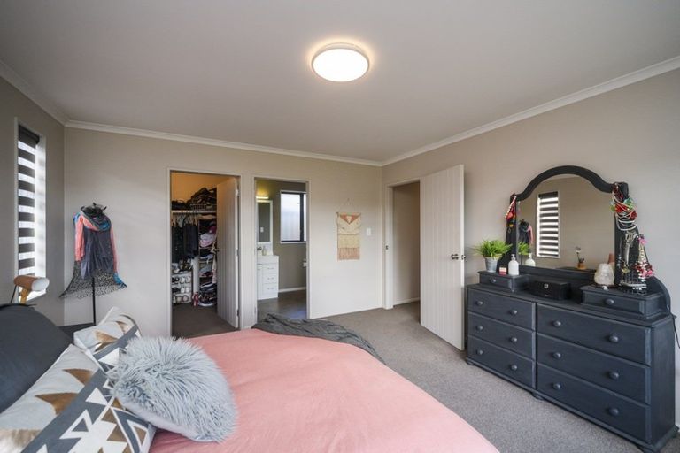 Photo of property in 78 Geneva Terrace, Kelvin Grove, Palmerston North, 4414