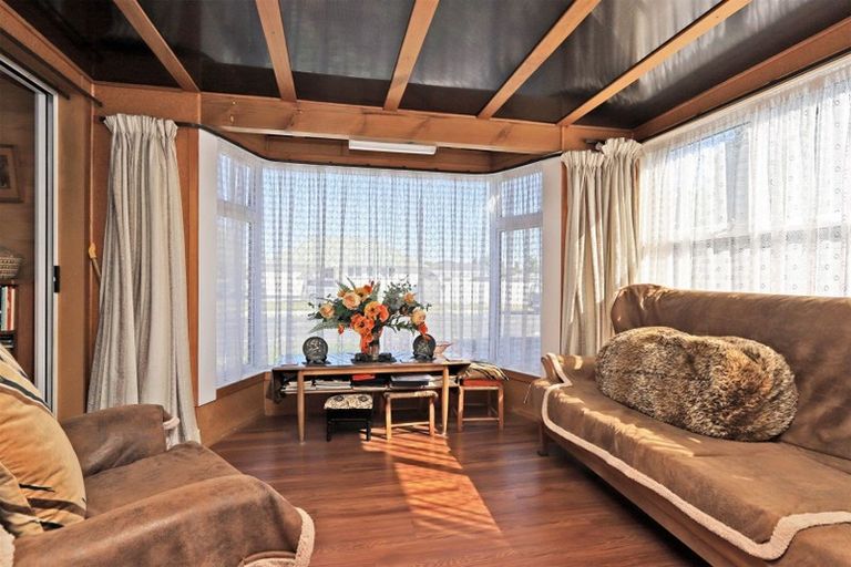 Photo of property in 1201 Willowpark Road North, Mayfair, Hastings, 4122