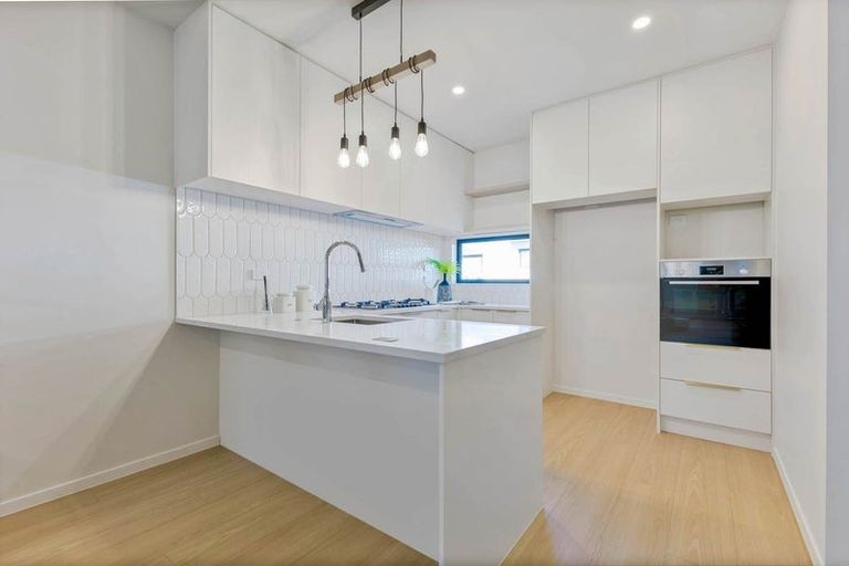 Photo of property in 44c Bruce Road, Glenfield, Auckland, 0629