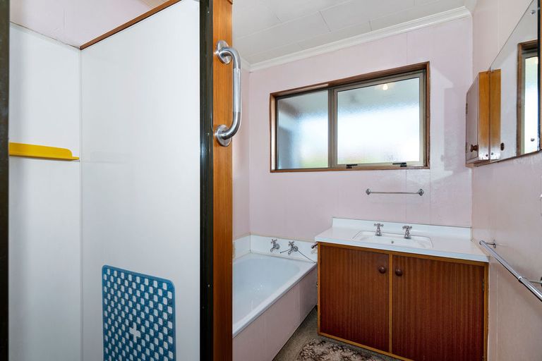 Photo of property in 1 Byron Place, Stoke, Nelson, 7011