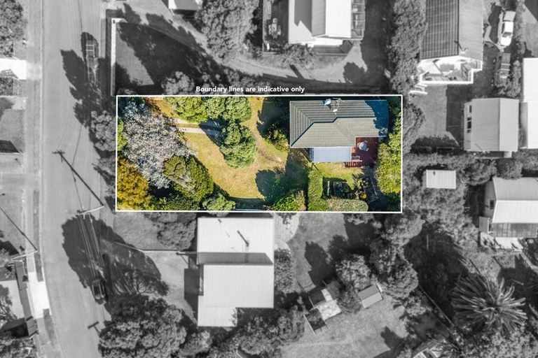 Photo of property in 49 William Street, Waikanae Beach, Waikanae, 5036