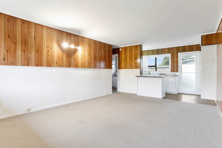 Photo of property in 2/124 Kolmar Road, Papatoetoe, Auckland, 2025