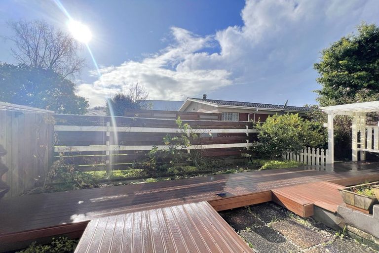 Photo of property in 2/29 Browns Avenue, Pakuranga, Auckland, 2010