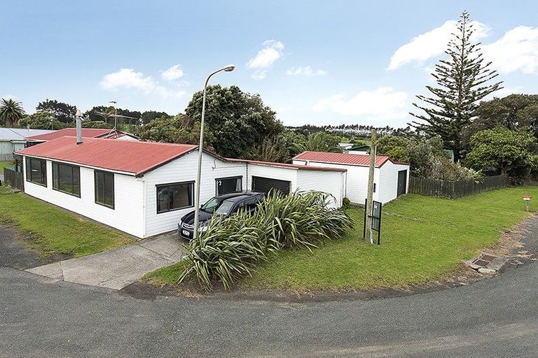 Photo of property in 9 Beach Road, Glenbrook, Waiuku, 2681