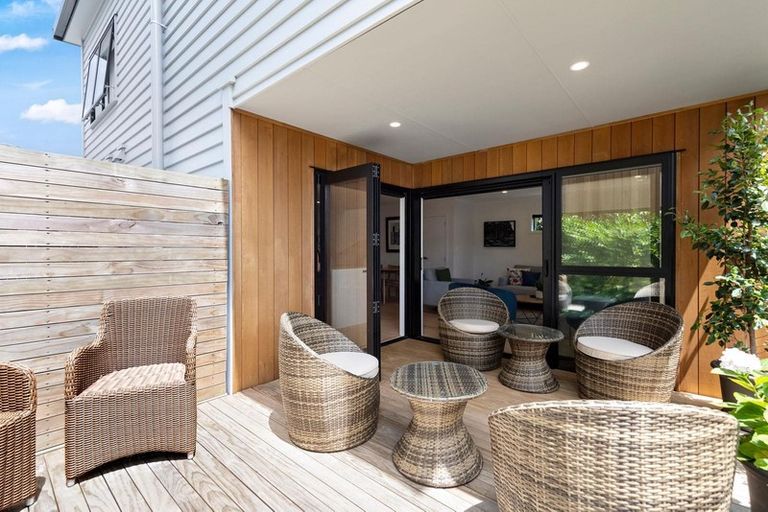 Photo of property in 125b Point Chevalier Road, Point Chevalier, Auckland, 1022