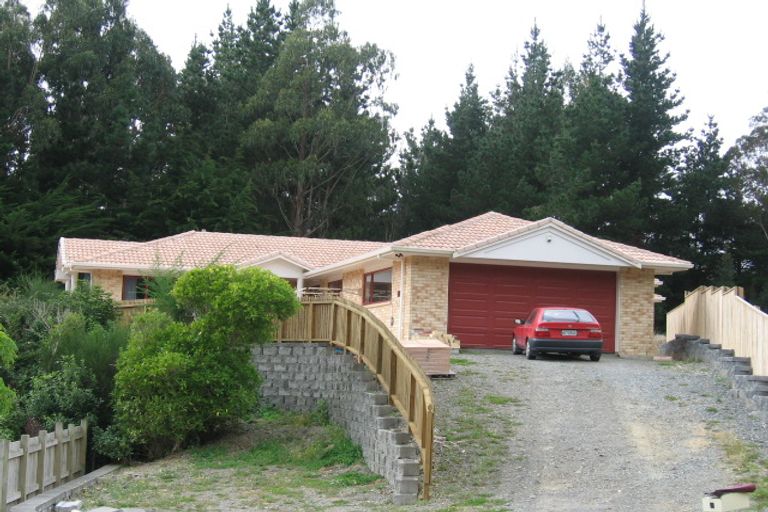 Photo of property in 5 Sylvan Way, Silverstream, Upper Hutt, 5019