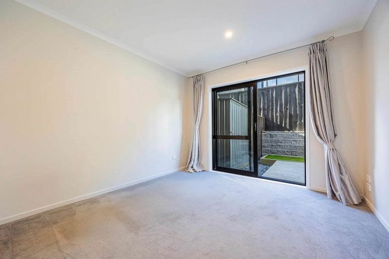 Photo of property in 76 Mapou Road, Hobsonville, Auckland, 0616