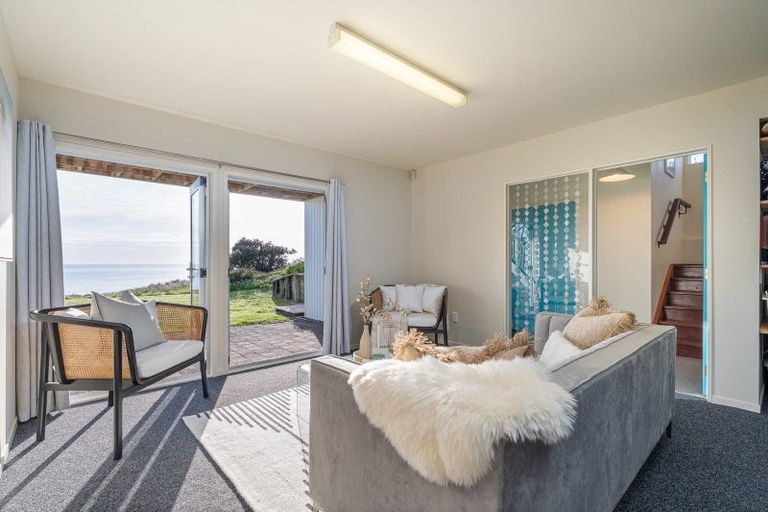 Photo of property in 92 Ocean Beach Road, Tairua, 3508