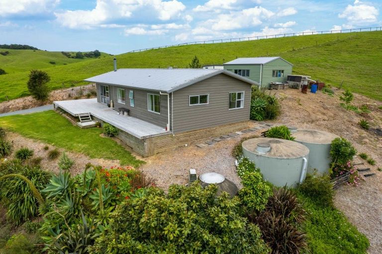 Photo of property in 571 Shoemaker Road, Waipu, 0582