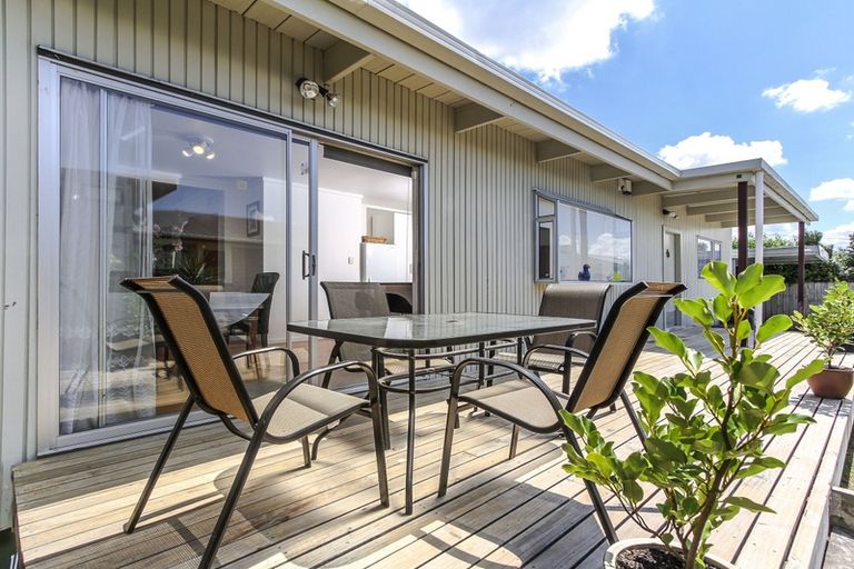 Photo of property in 83a Harrington Road, Henderson, Auckland, 0610