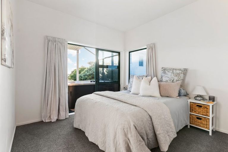 Photo of property in 26 Monyash Road, Manly, Whangaparaoa, 0930