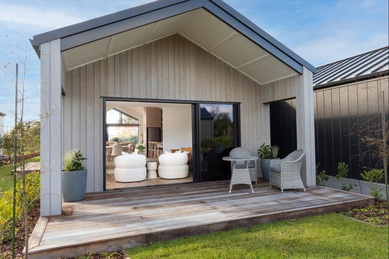 Photo of property in 8 Sorrento Drive, Rangatira Park, Taupo, 3330