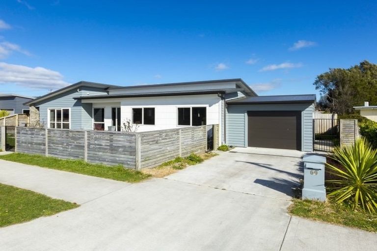 Photo of property in 69 Merton Street, Trentham, Upper Hutt, 5018