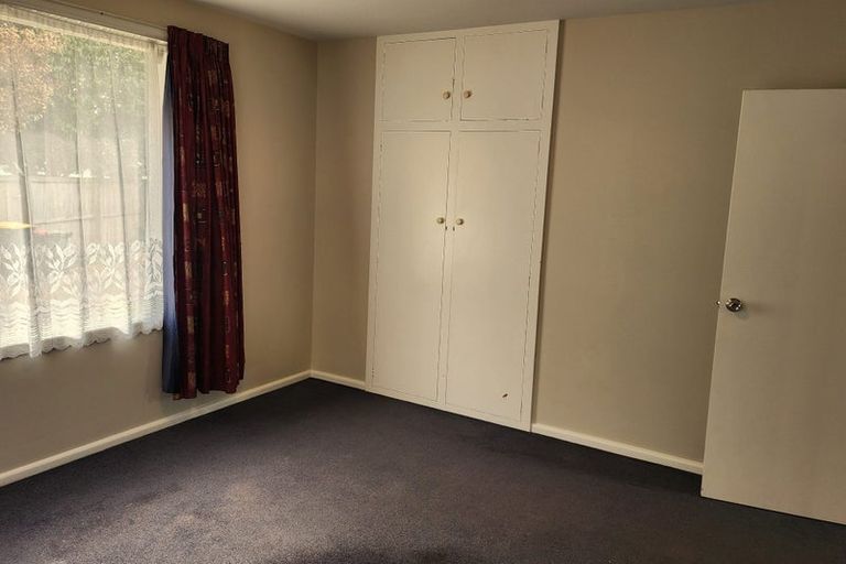 Photo of property in 5 Prestons Road, Redwood, Christchurch, 8051