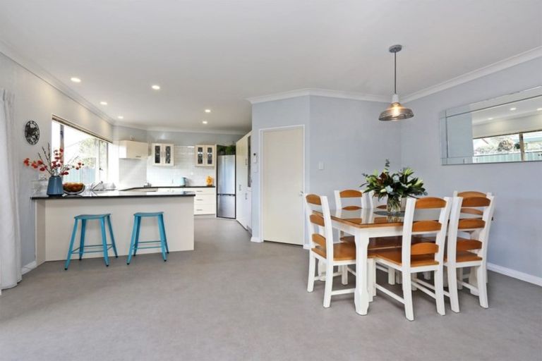 Photo of property in 59 Whiting Crescent, Greenmeadows, Napier, 4112