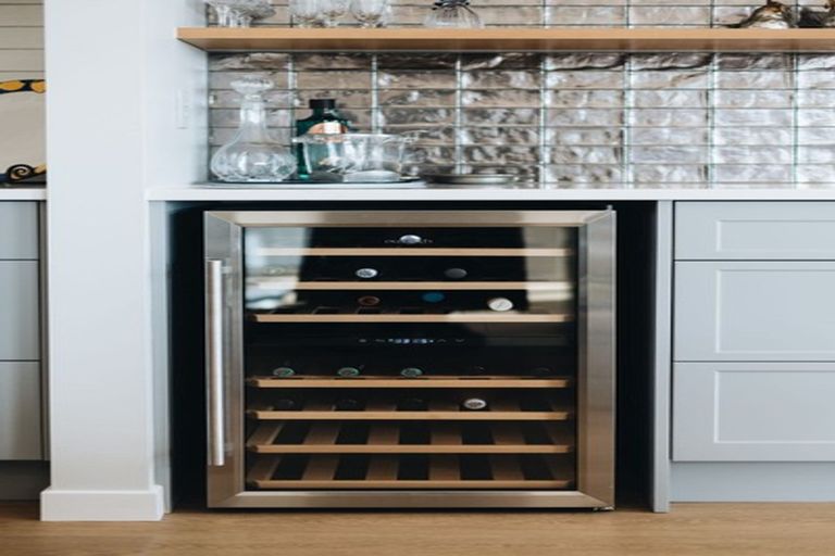 Photo of property in 14 Rotorua Grove, Aotea, Porirua, 5024