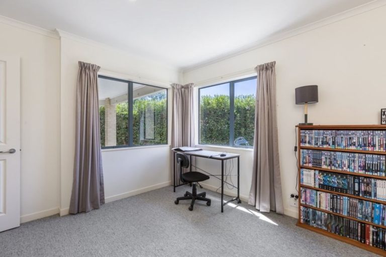 Photo of property in 55 Tindalls Bay Road, Tindalls Beach, Whangaparaoa, 0930