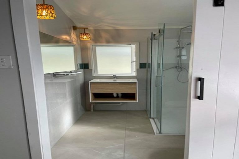 Photo of property in 1/8 Waimana Road, Conifer Grove, Takanini, 2112