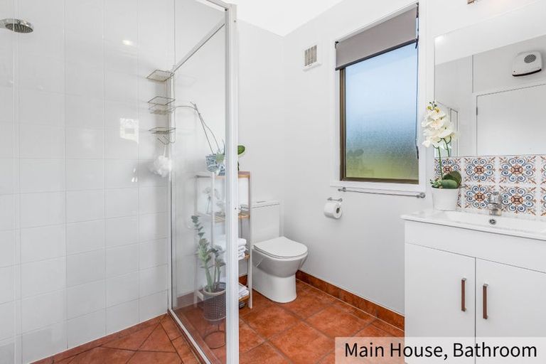 Photo of property in 106 Paetawa Road, Peka Peka, Waikanae, 5391