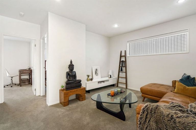 Photo of property in 249 Millwater Parkway, Silverdale, 0932