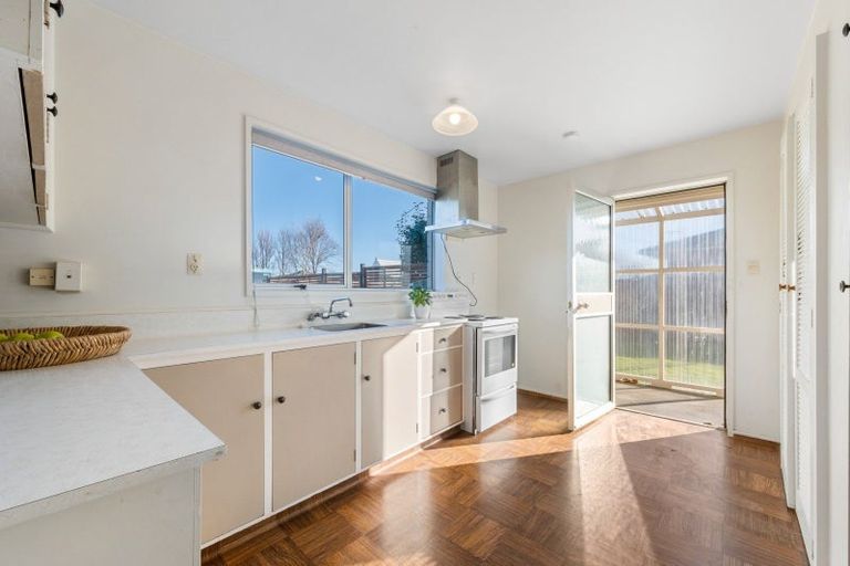 Photo of property in 1/468 Wairakei Road, Burnside, Christchurch, 8053