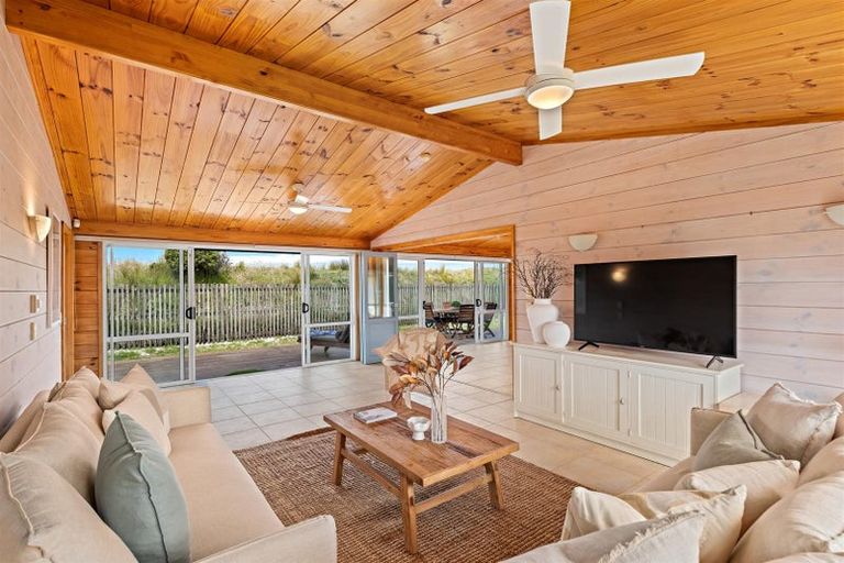 Photo of property in 15 Ruby Cove, Omaha, 0986