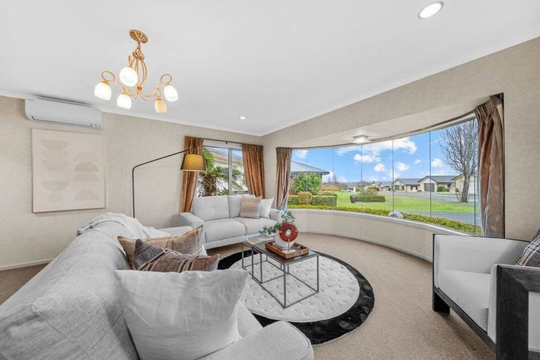 Photo of property in 32 Cody Crescent, Lansdowne, Masterton, 5810