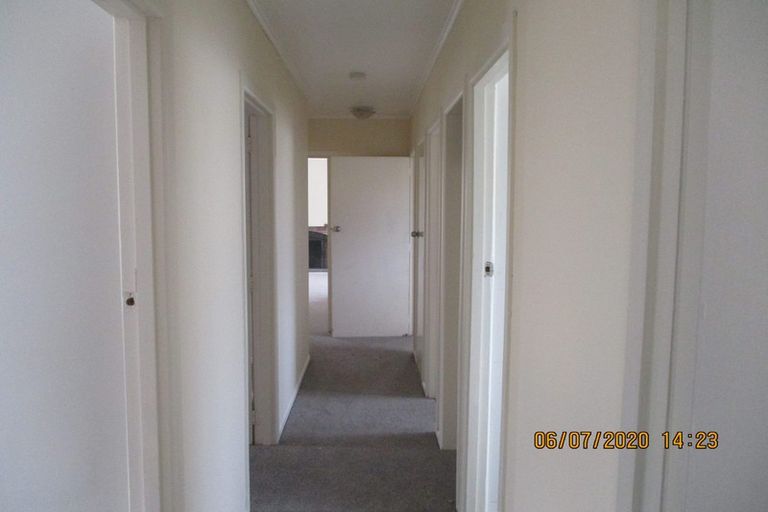 Photo of property in 8 Pandora Place, Pakuranga, Auckland, 2010