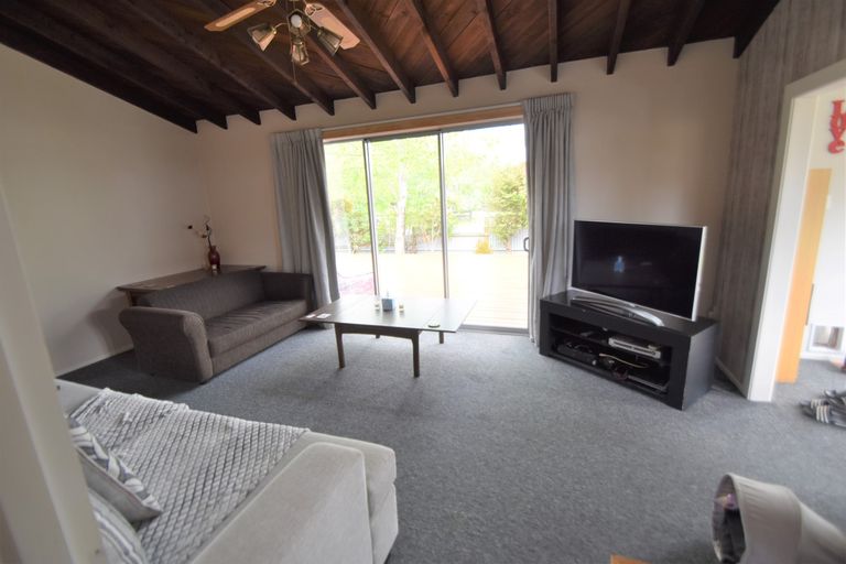 Photo of property in 19 Teal Crescent, Omarama, 9412