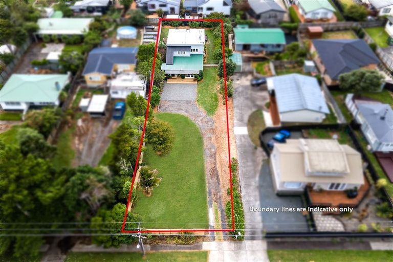 Photo of property in 18 Kamara Road, Glen Eden, Auckland, 0602