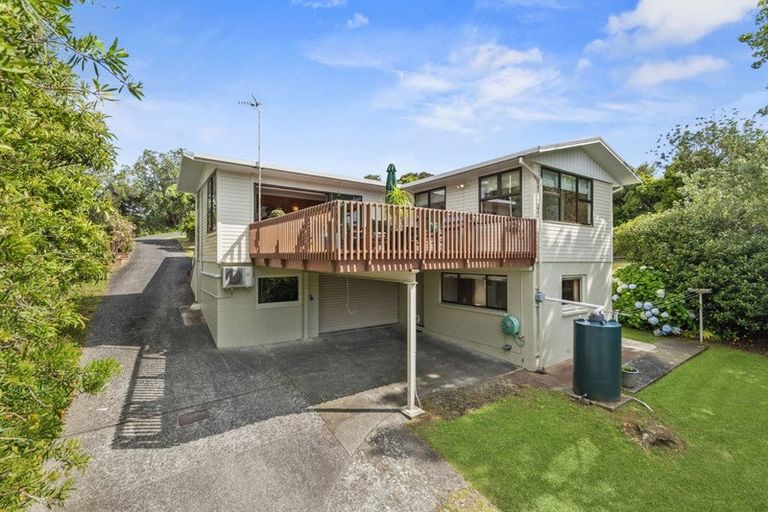 Photo of property in 8 Kauri Road, Birkenhead, Auckland, 0626