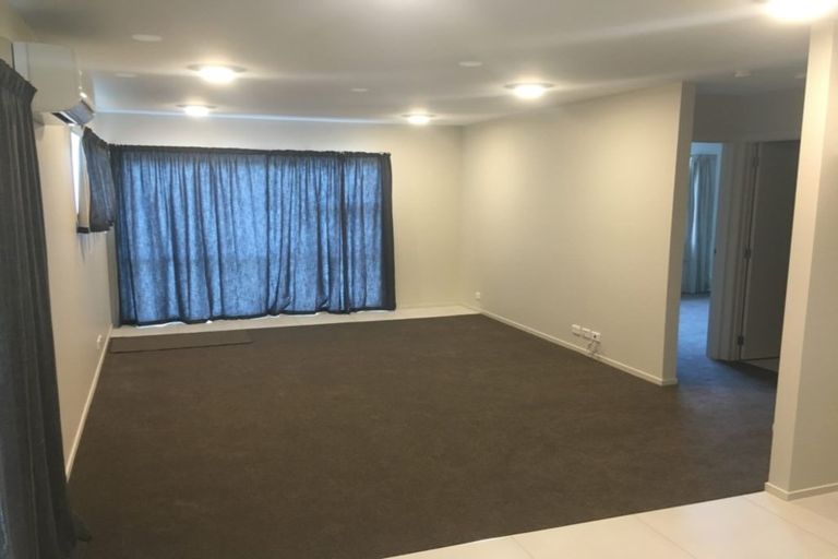 Photo of property in 70 County Road, Torbay, Auckland, 0630