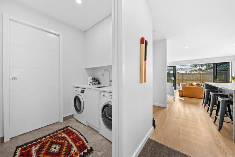 Photo of property in 24 Plains Avenue, Masterton, 5810