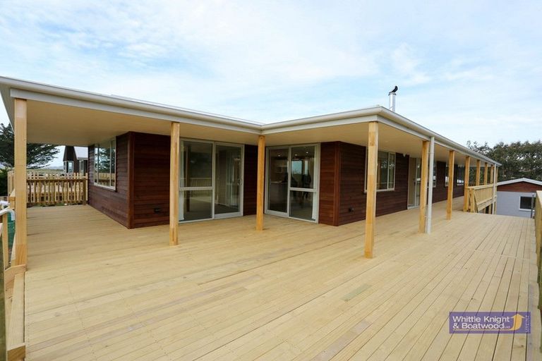 Photo of property in 15 Earlham Street, Brooklands, Christchurch, 8083